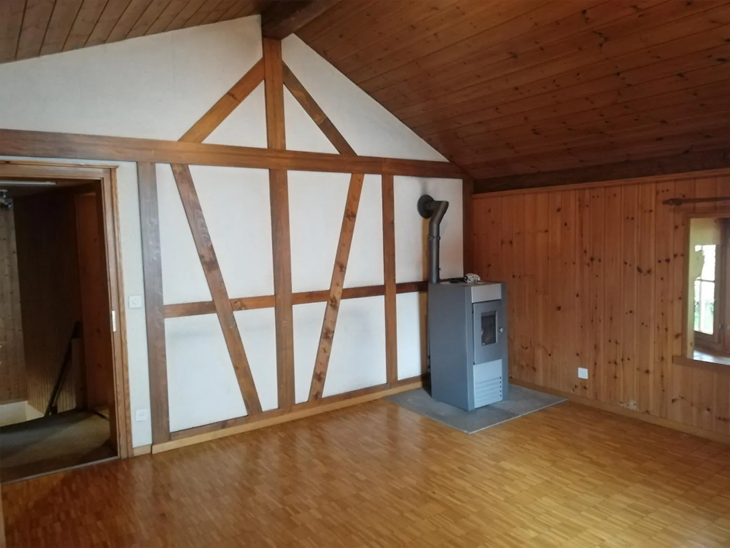 Detached house in a quiet location (as a permanent residence or holiday home) - Photo 2 of 7