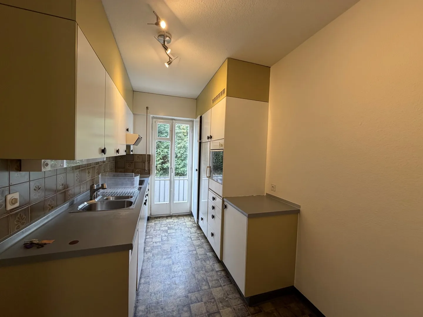 Gartenwohnung mit Terrasse - Foto 6 von 9