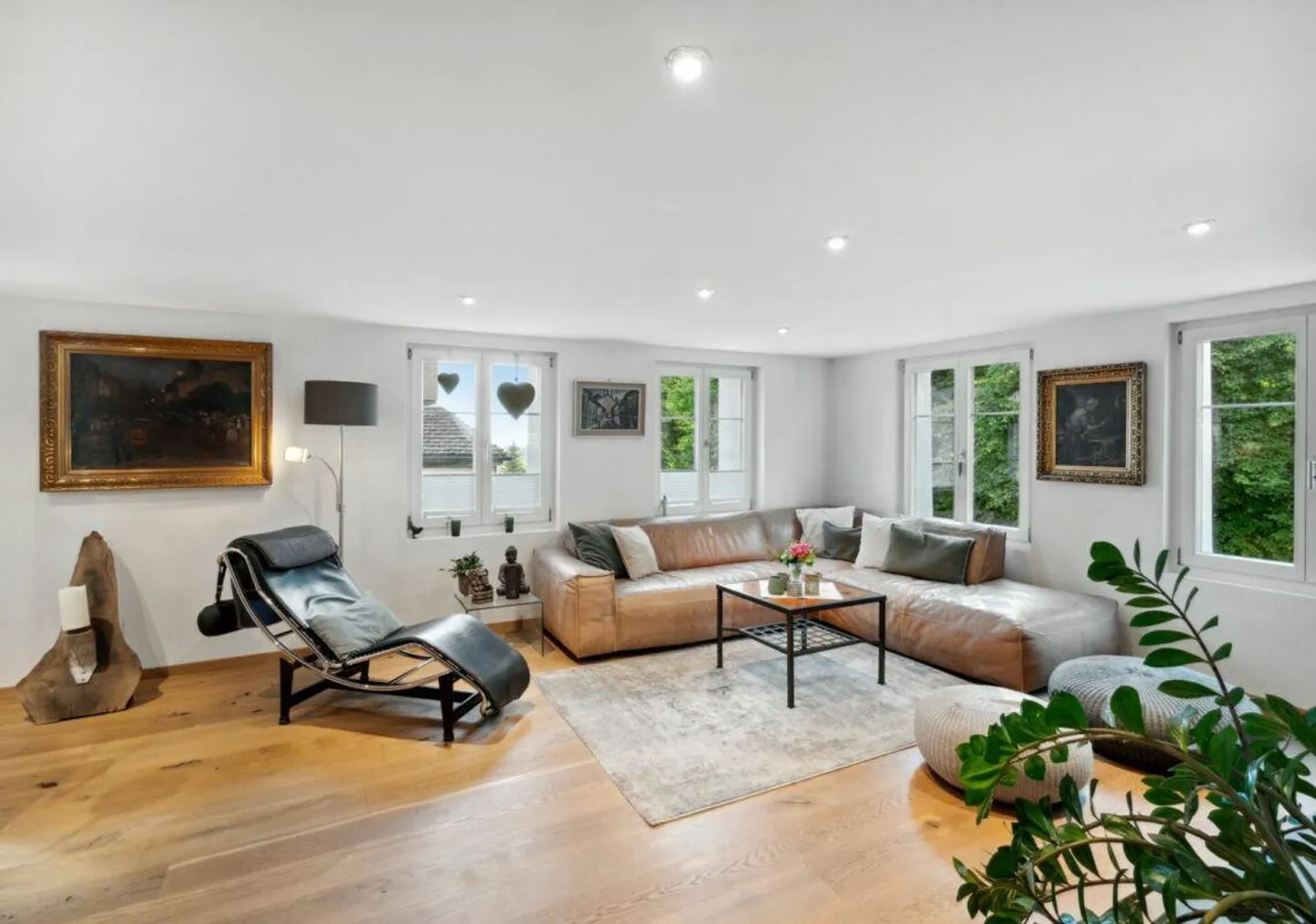 Single-family house with a separate apartment and studio: Ideal for self-use, investment, or both - Photo 9 of 22