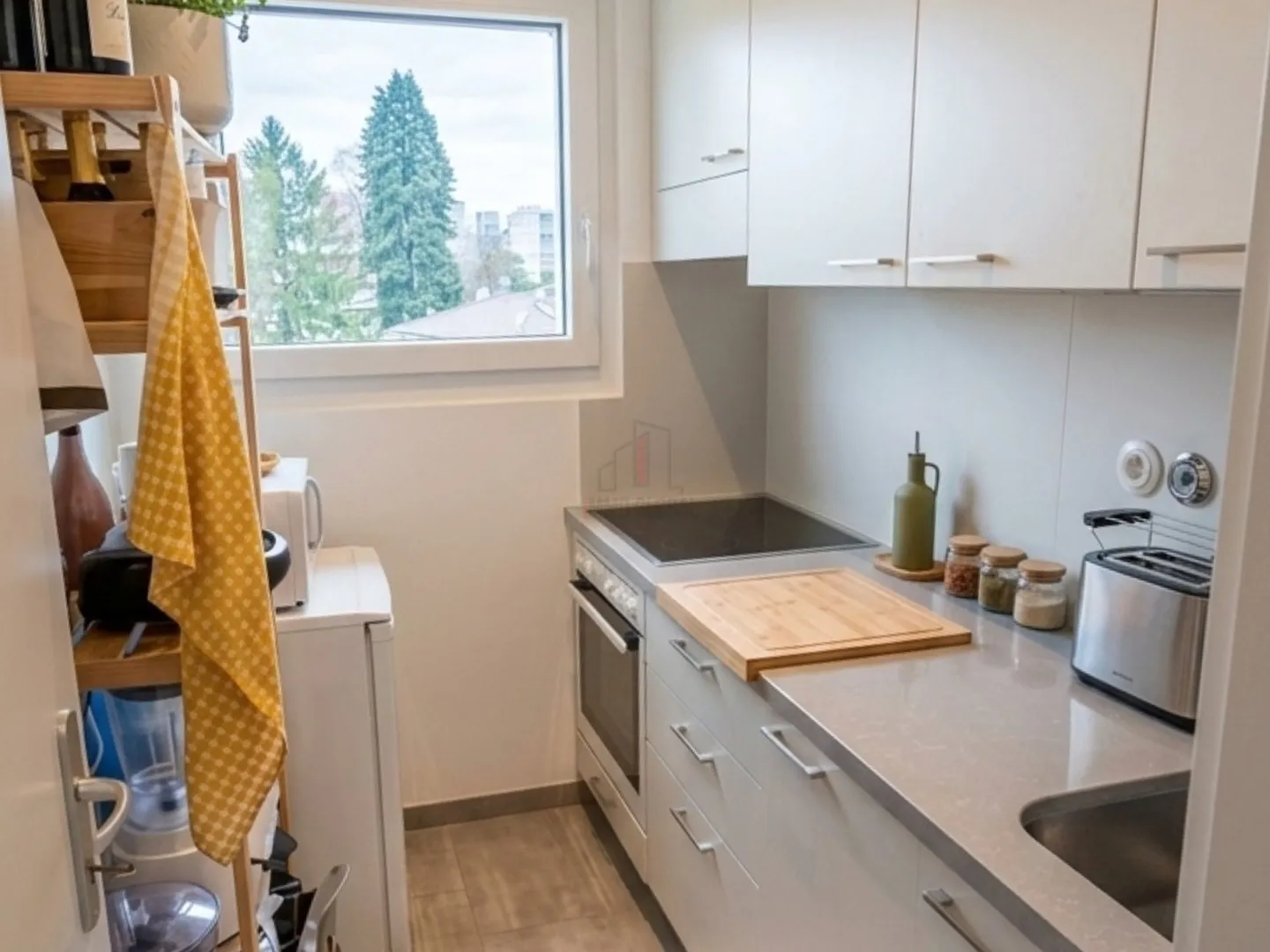 GREAT OPPORTUNITY WITH GUARANTEED INCOME IN EXCLUSIVE AREA - Photo 7 of 13