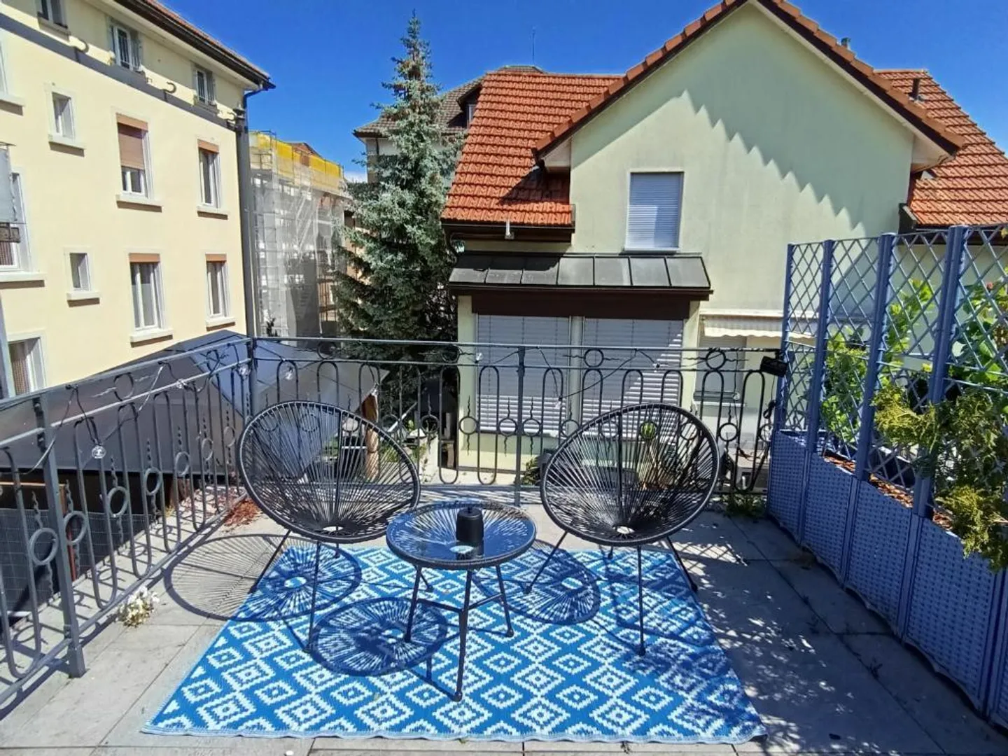 2.5 Attic Apartment - Photo 7 of 9