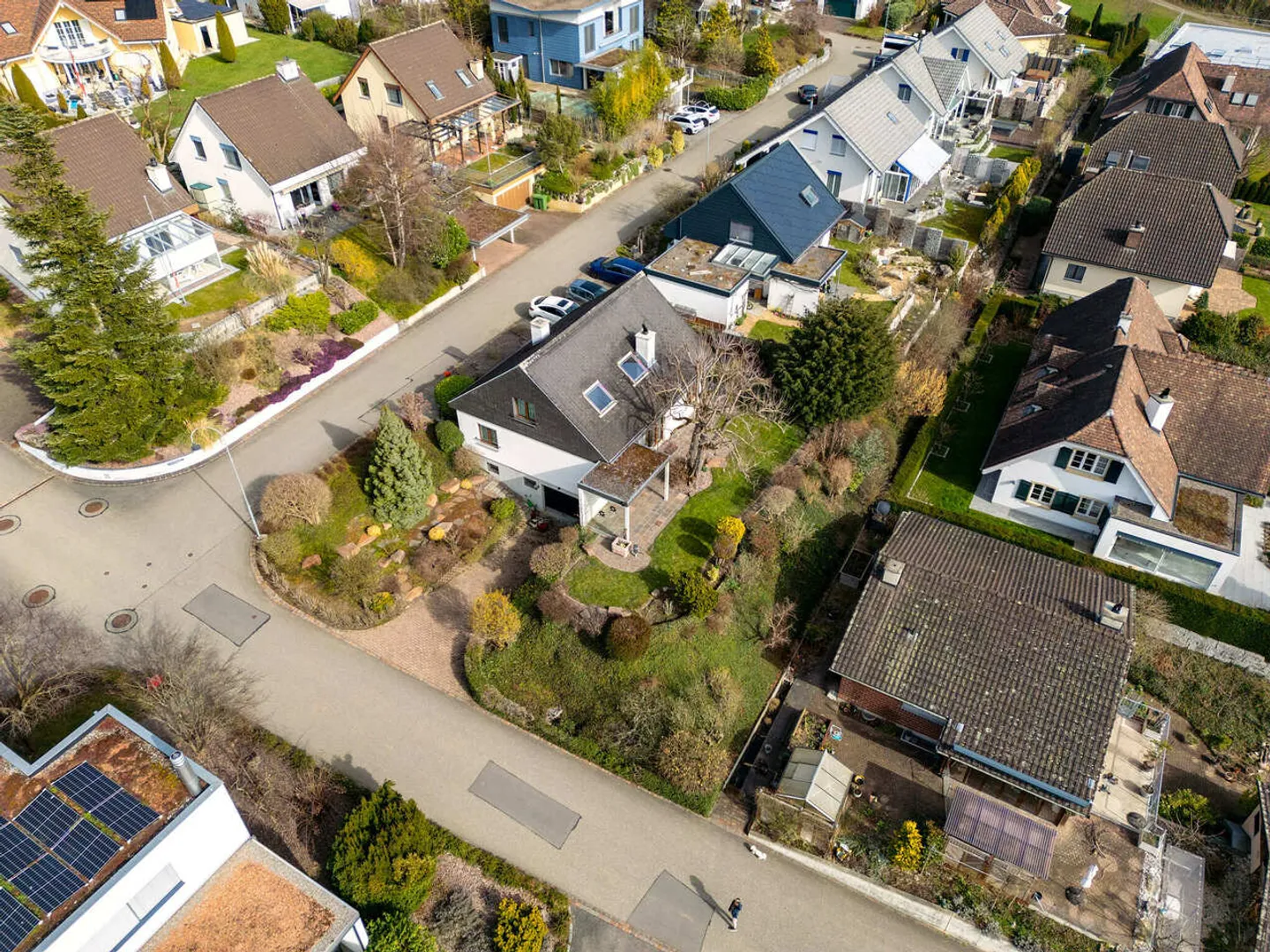 Charmantes Freistehendes Einfamilienhaus - Foto 4 von 15