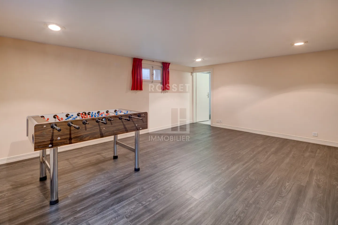 8-Zimmer-Haus - Foto 5 von 6