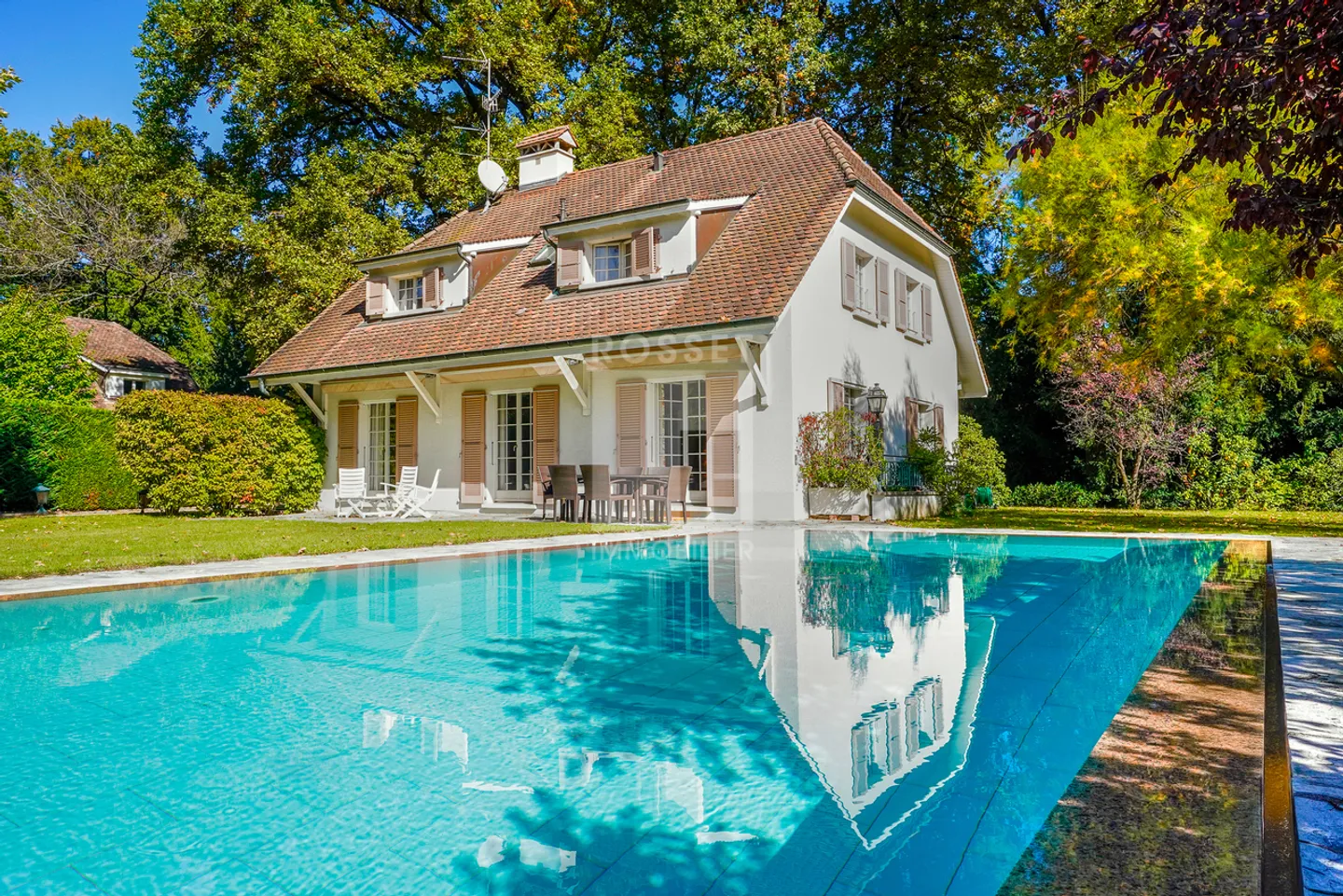 8-Zimmer-Haus - Foto 1 von 6