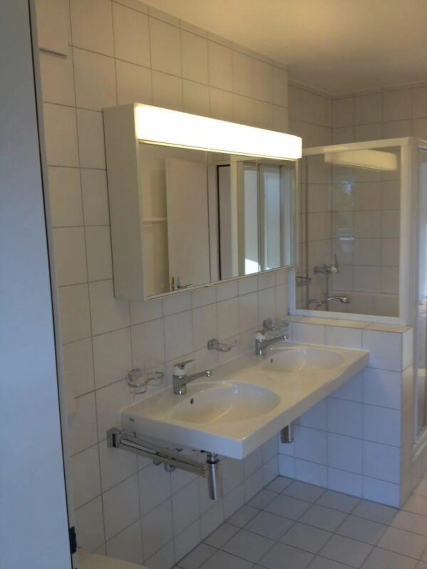 Appartamento attico di 5,5 stanze luminoso in affitto - Foto 5 di 7