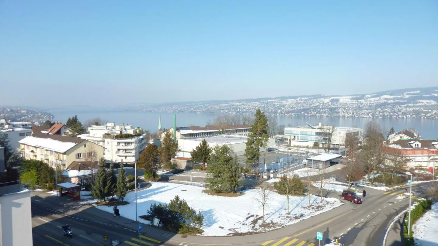 Appartamento attico di 5,5 stanze luminoso in affitto - Foto 7 di 7