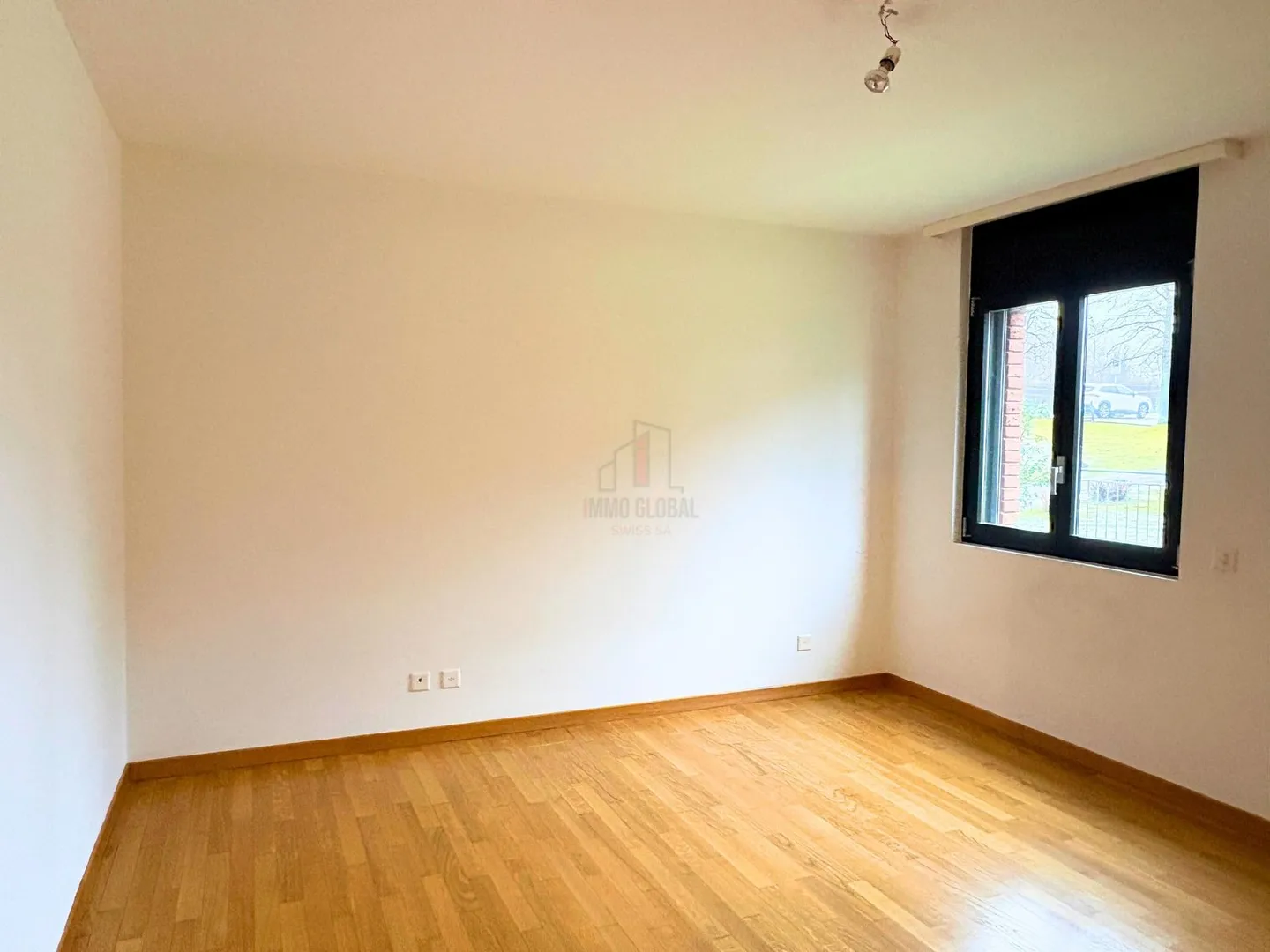 Outstanding opportunity for those seeking peace and a breathtaking view - Photo 7 of 13