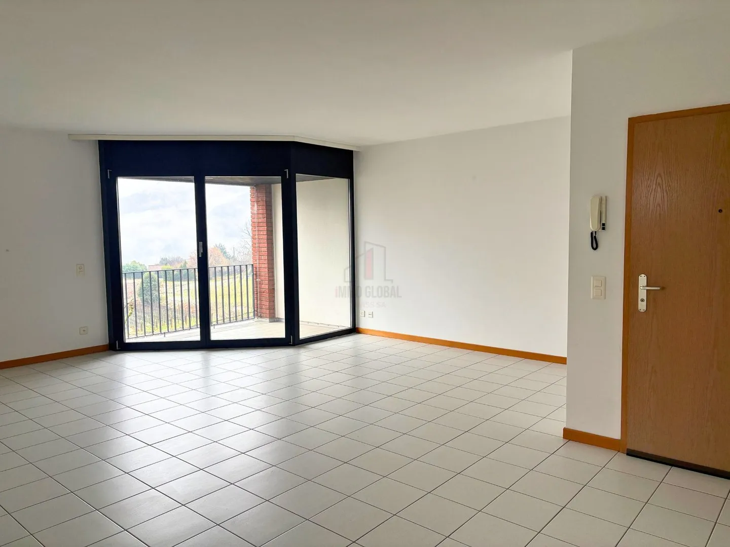 Outstanding opportunity for those seeking peace and a breathtaking view - Photo 2 of 13