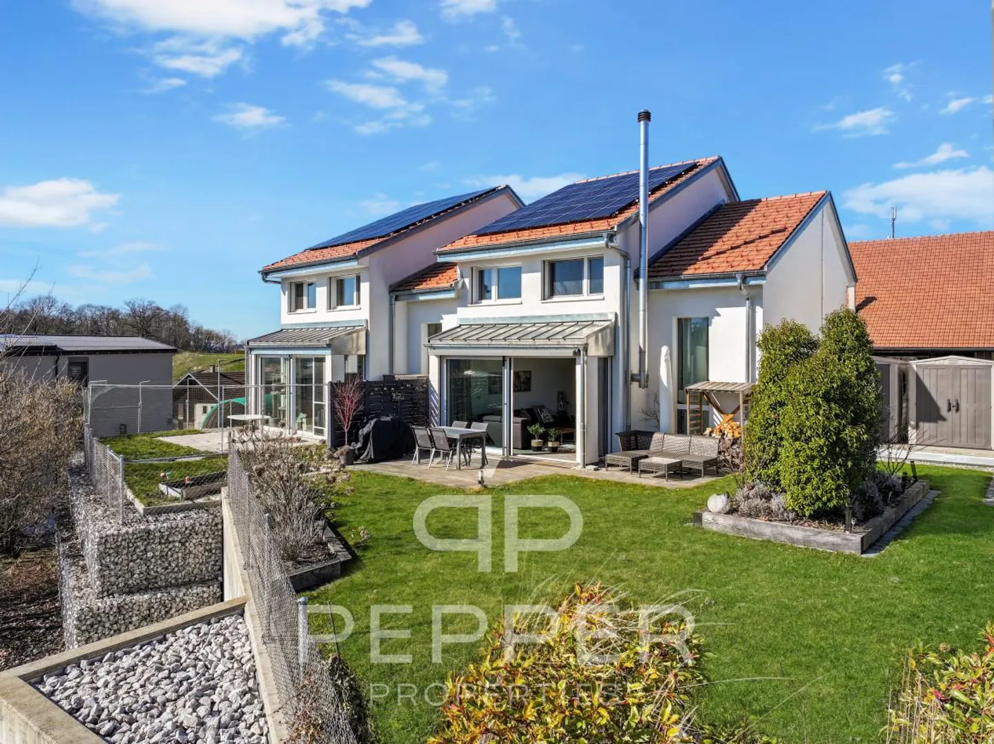 Villa Gemella Contemporanea a Porsel - Foto 1 di 13