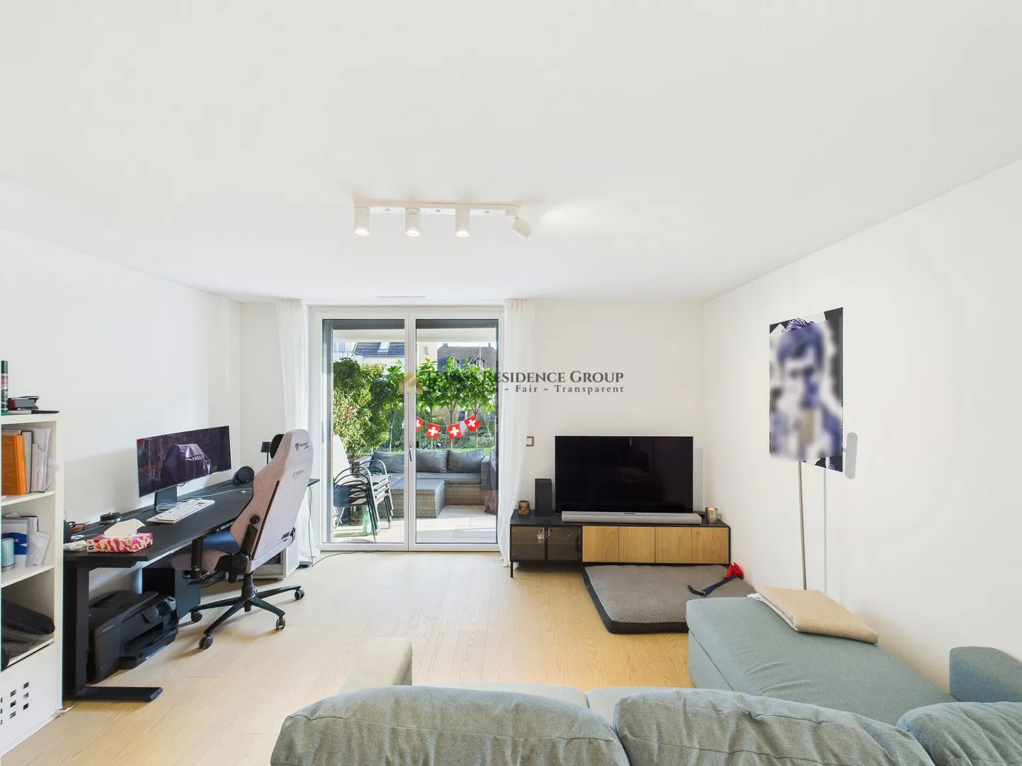 Exklusives Wohnen mit privatem Aussenbereich - Foto 3 von 16