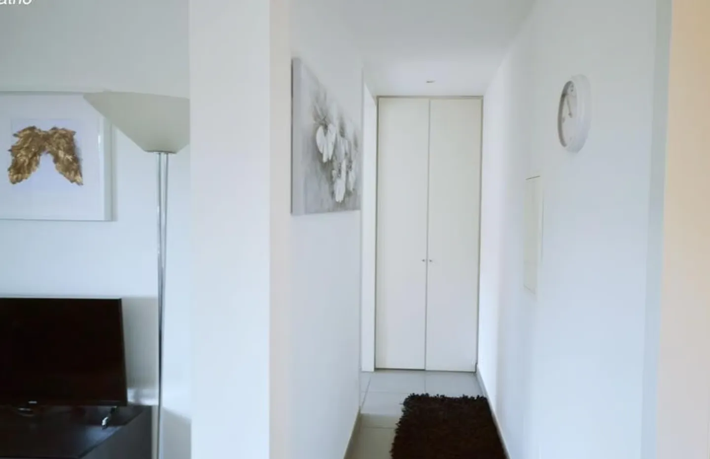 Rent a beautiful furnished apartment with terrace - Photo 6 of 11