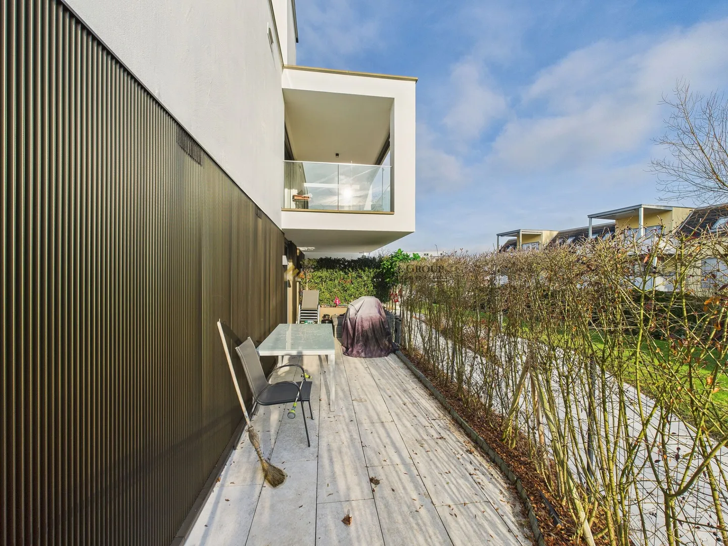 Exklusives Wohnen mit privatem Aussenbereich - Foto 15 von 16