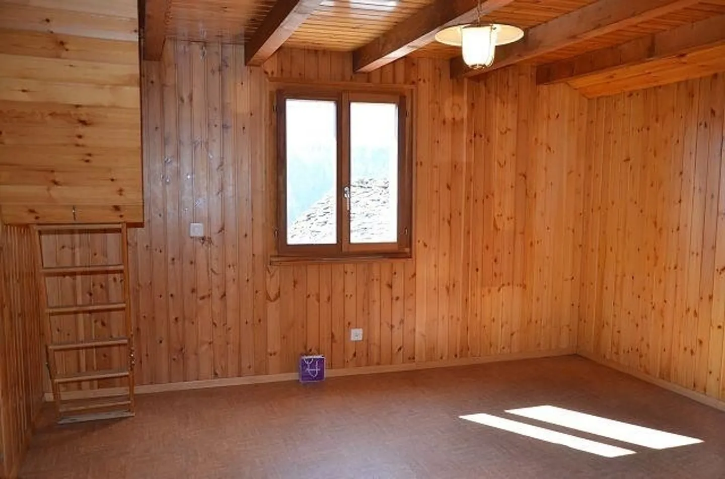 Casa di villaggio di 3 vani in posizione molto tranquilla e soleggiata con vista / Casa di 3 vani con piccolo giardino e bella vista panoramica - Foto 5 di 30