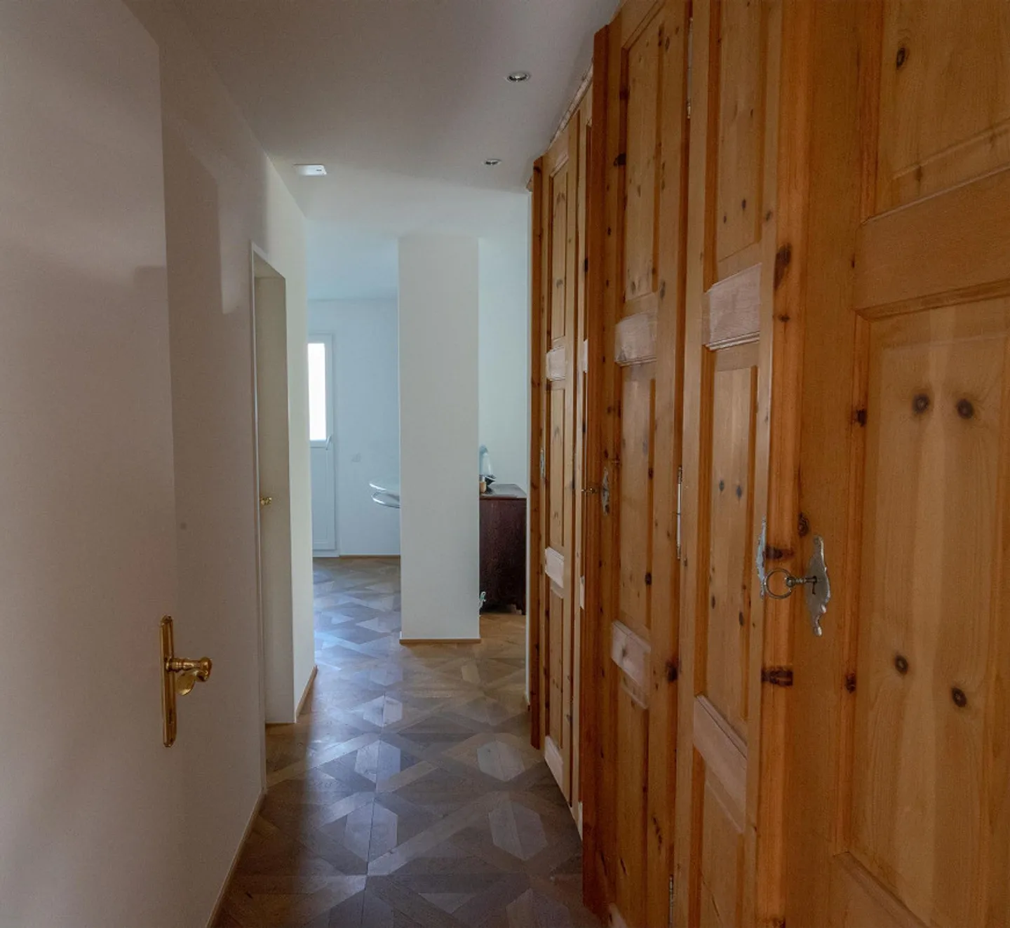 Appartement spacieux de 5 pièces avec balcon à Zollikon - Photo 4 sur 12