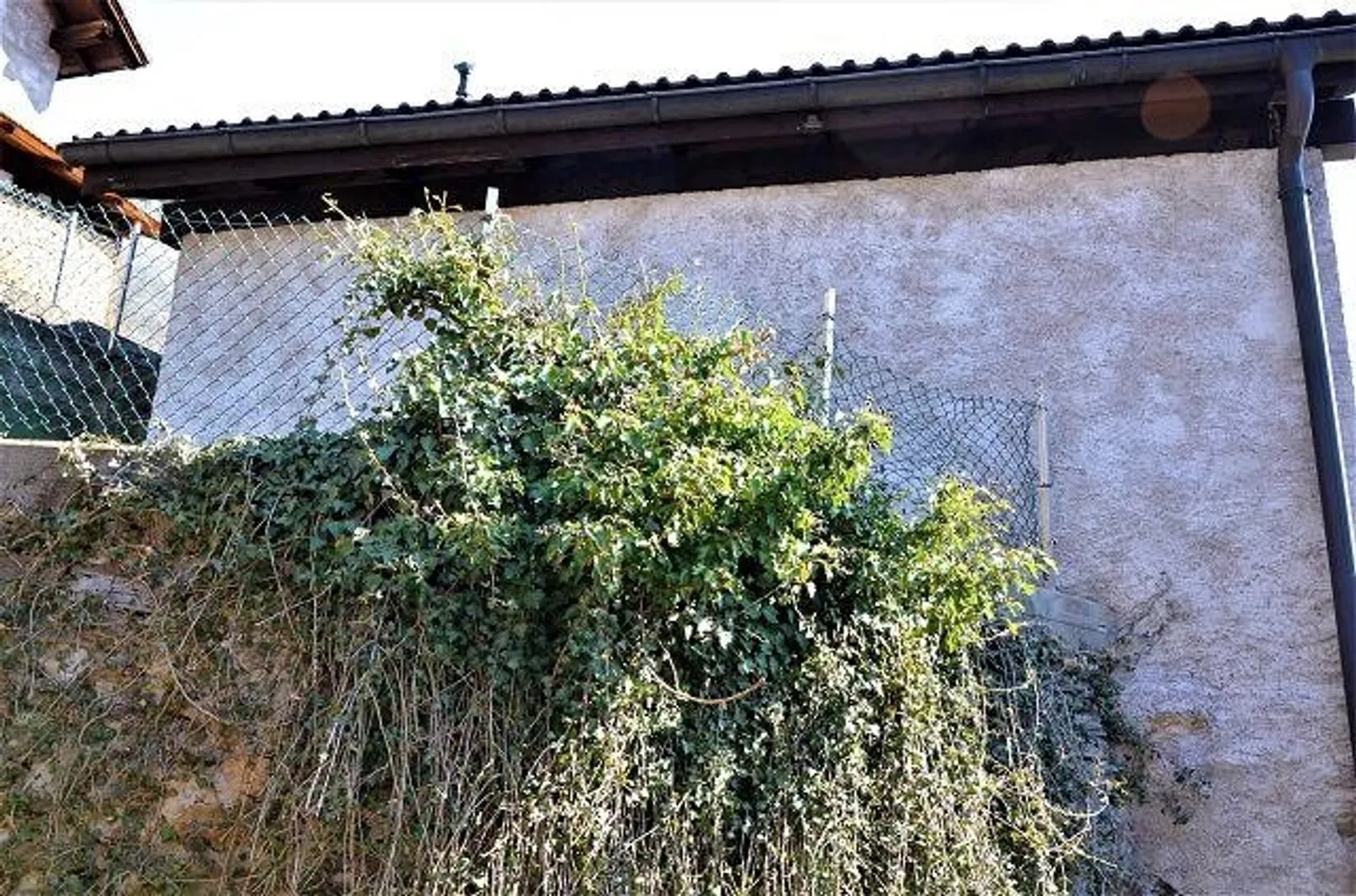 Casa di villaggio di 3 vani in posizione molto tranquilla e soleggiata con vista / Casa di 3 vani con piccolo giardino e bella vista panoramica - Foto 26 di 30