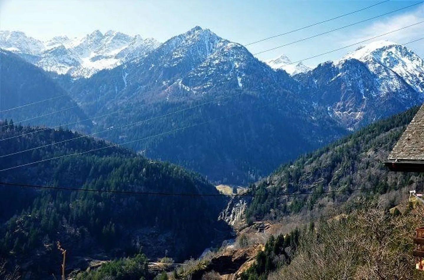 Casa di villaggio di 3 vani in posizione molto tranquilla e soleggiata con vista / Casa di 3 vani con piccolo giardino e bella vista panoramica - Foto 16 di 30
