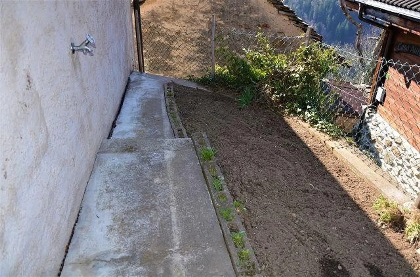 Casa di villaggio di 3 vani in posizione molto tranquilla e soleggiata con vista / Casa di 3 vani con piccolo giardino e bella vista panoramica - Foto 20 di 30