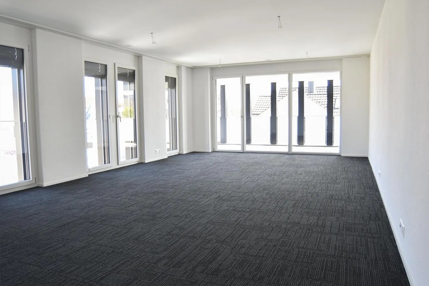 Modernes Büro für Startups - Foto 1 von 13
