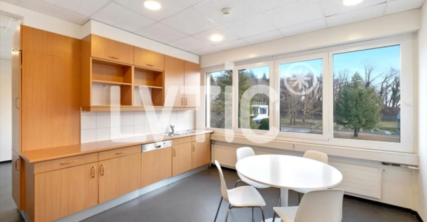 «Dépôt» - Photo 1 sur 13