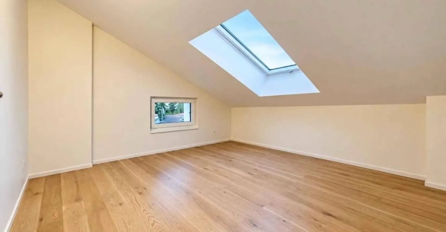Superb 4.5-room apartment with a view of the lake and mountains - Photo 7 of 8