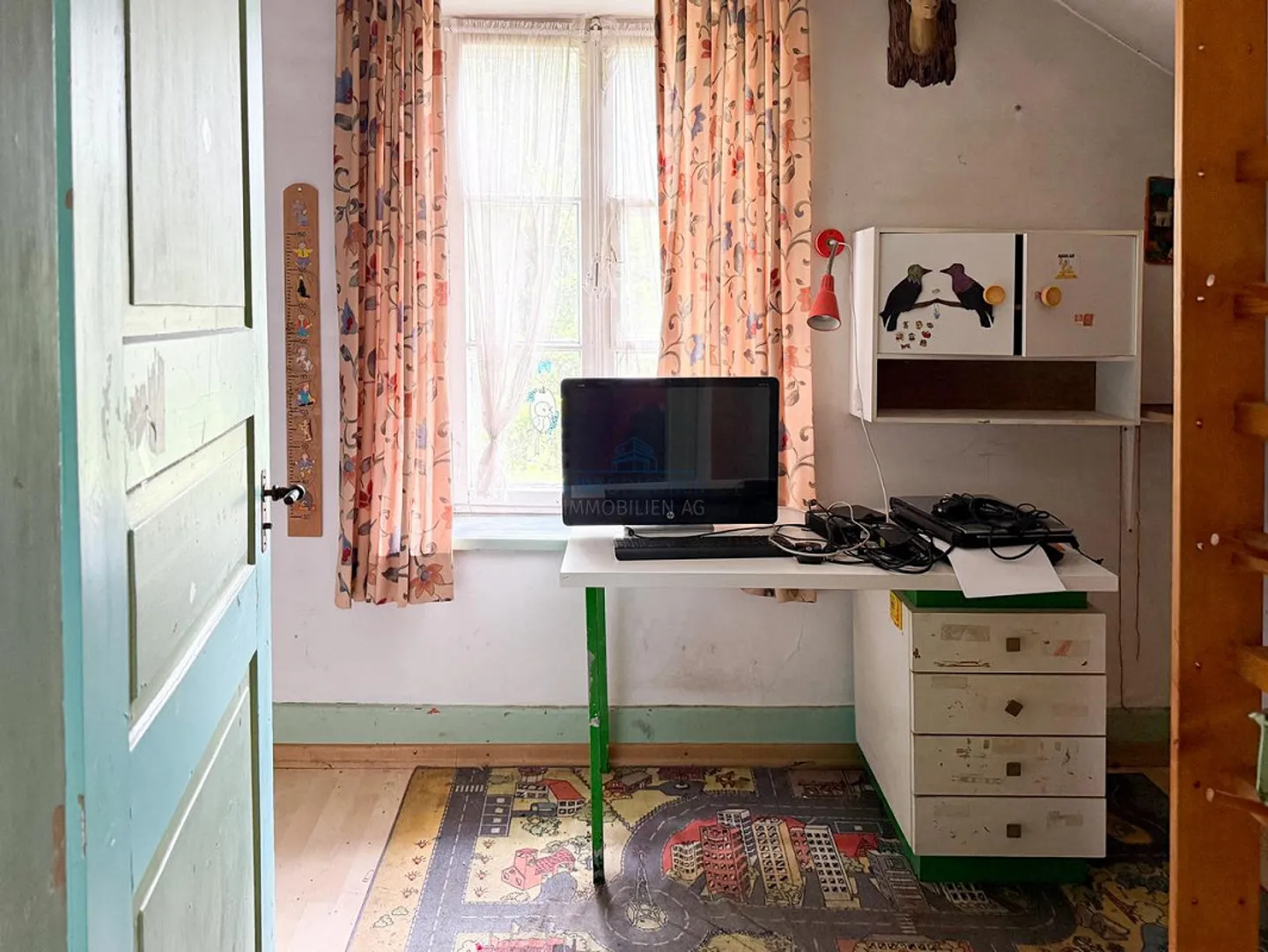 Grande potenziale: Casa con opzioni di utilizzo e ampliamento flessibili - Foto 12 di 18