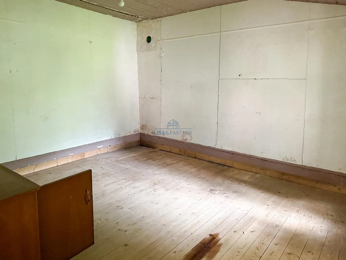 Grande potenziale: Casa con opzioni di utilizzo e ampliamento flessibili - Foto 14 di 18
