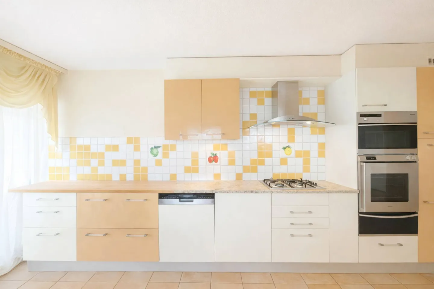 Bell'appartamento familiare di 4,5 locali con balconi nel centro di Prilly. - Foto 3 di 6