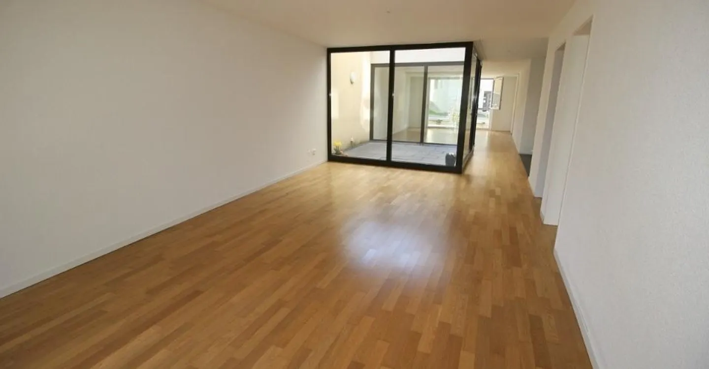 Incroyable loft de 97 m² avec patio au c?ur de Fribourg - Foto 4 di 13