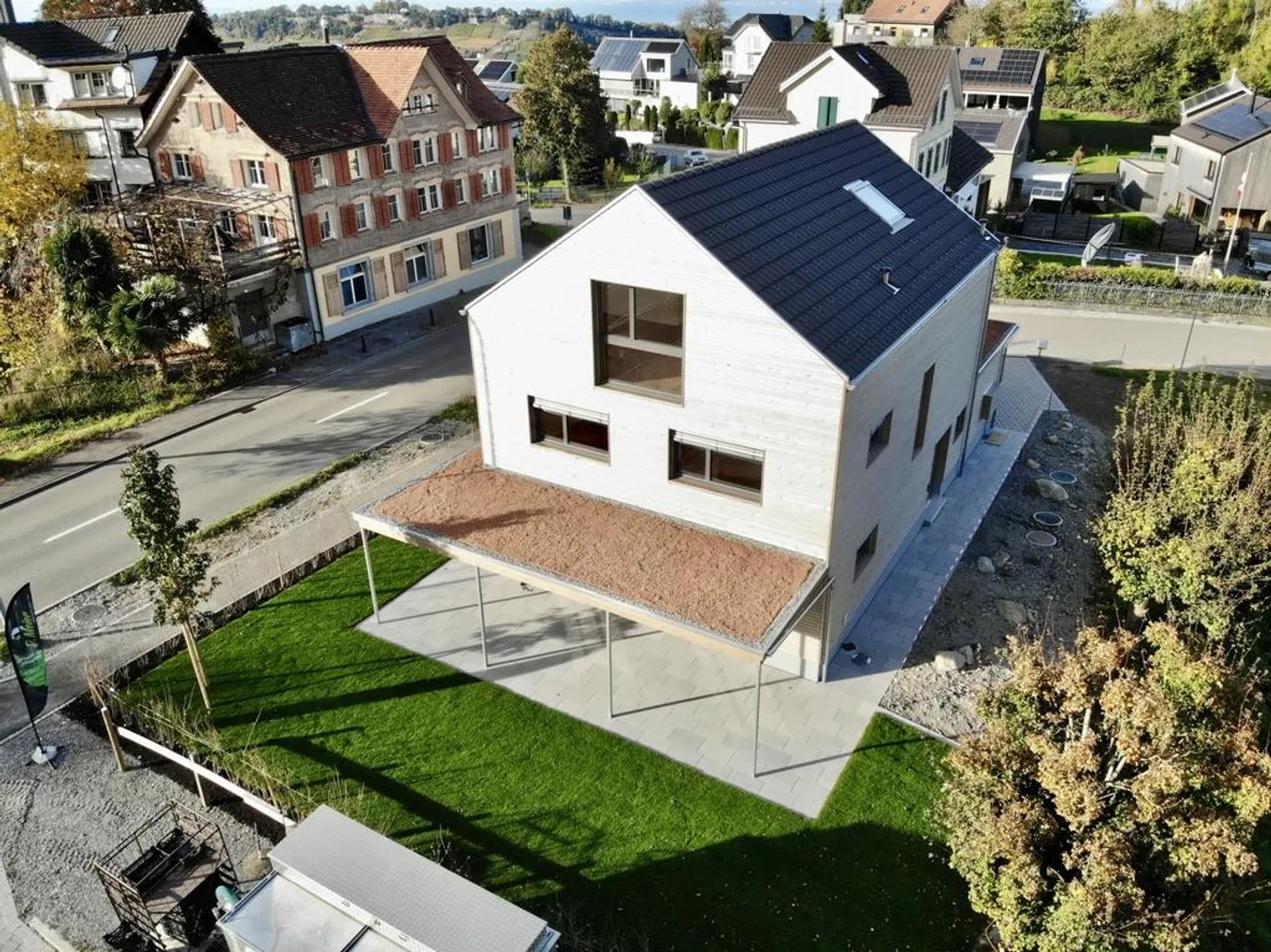 Stylish New Single-Family Home – modern, energy-efficient & ready to move in - Photo 10 of 11