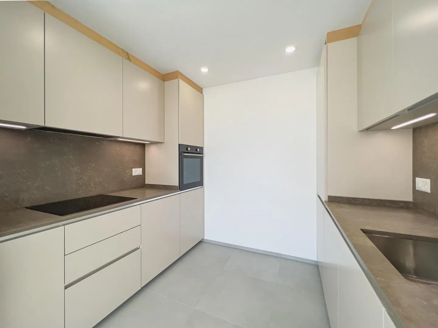 Villetta con giardino in affitto ad Arogno - Foto 3 di 10