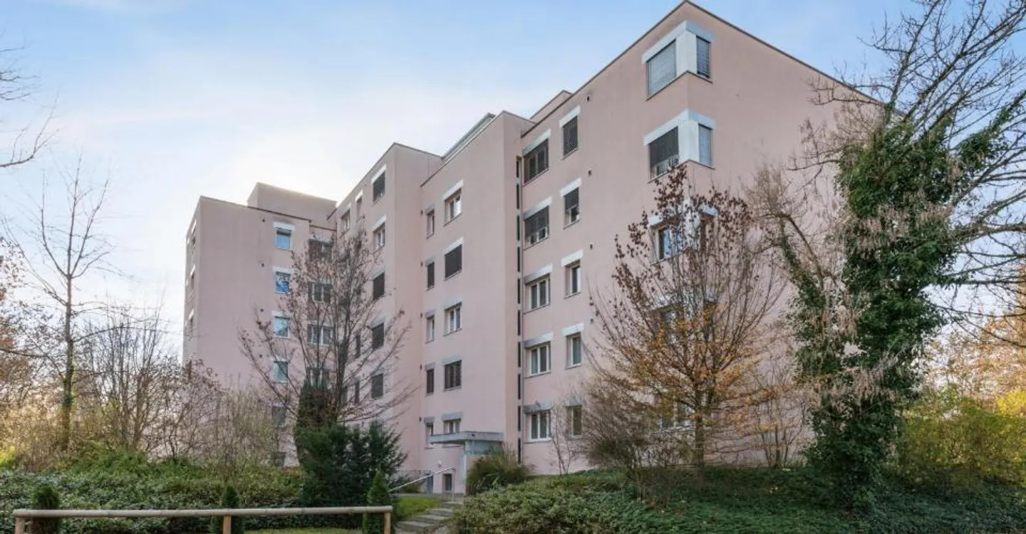Living on 2 floors with balcony and terrace - Photo 1 of 10