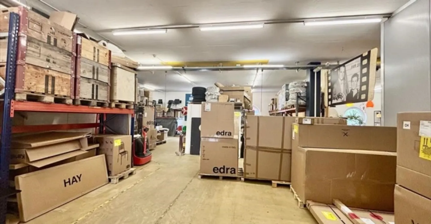 Deposit - Photo 4 of 10