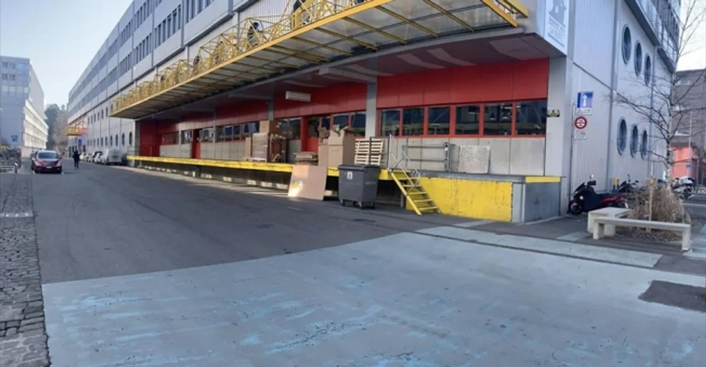 Deposit - Photo 5 of 10