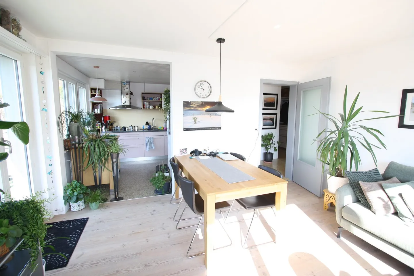 Appartamento affascinante di 4.5 stanze in una posizione tranquilla a Vechigen - Foto 6 di 18