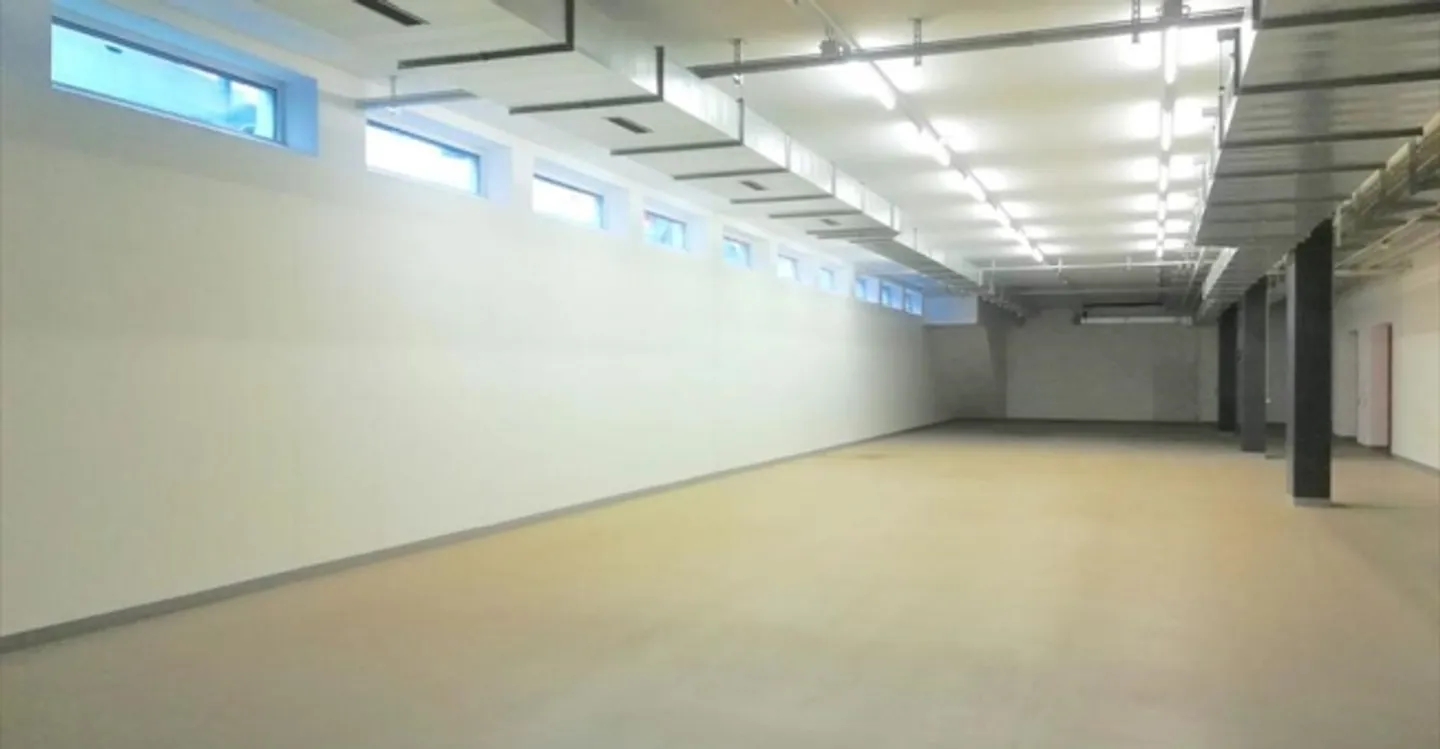 Deposit - Photo 7 of 10