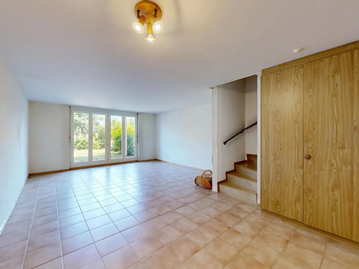 Charmante maison de ville de 5,5 pièces à Laufen - Photo 2 sur 13