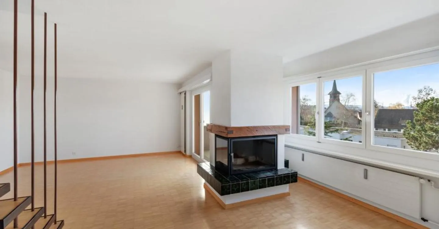 Living on 2 floors with balcony and terrace - Photo 4 of 10