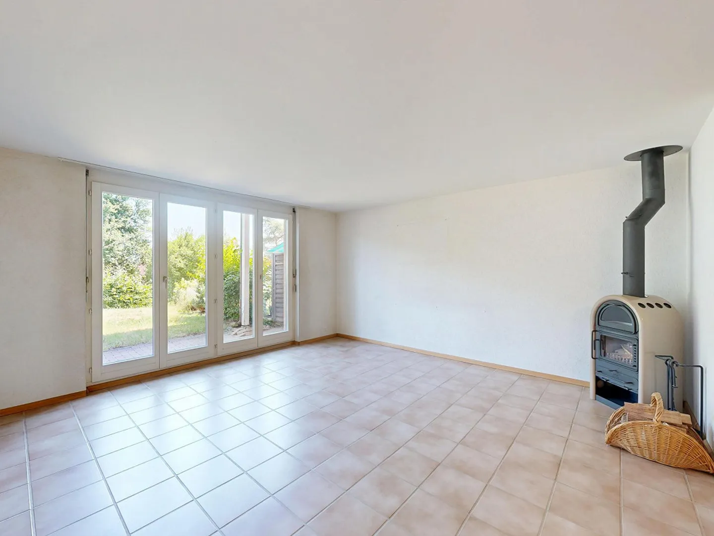Charmante maison de ville de 5,5 pièces à Laufen - Photo 3 sur 13