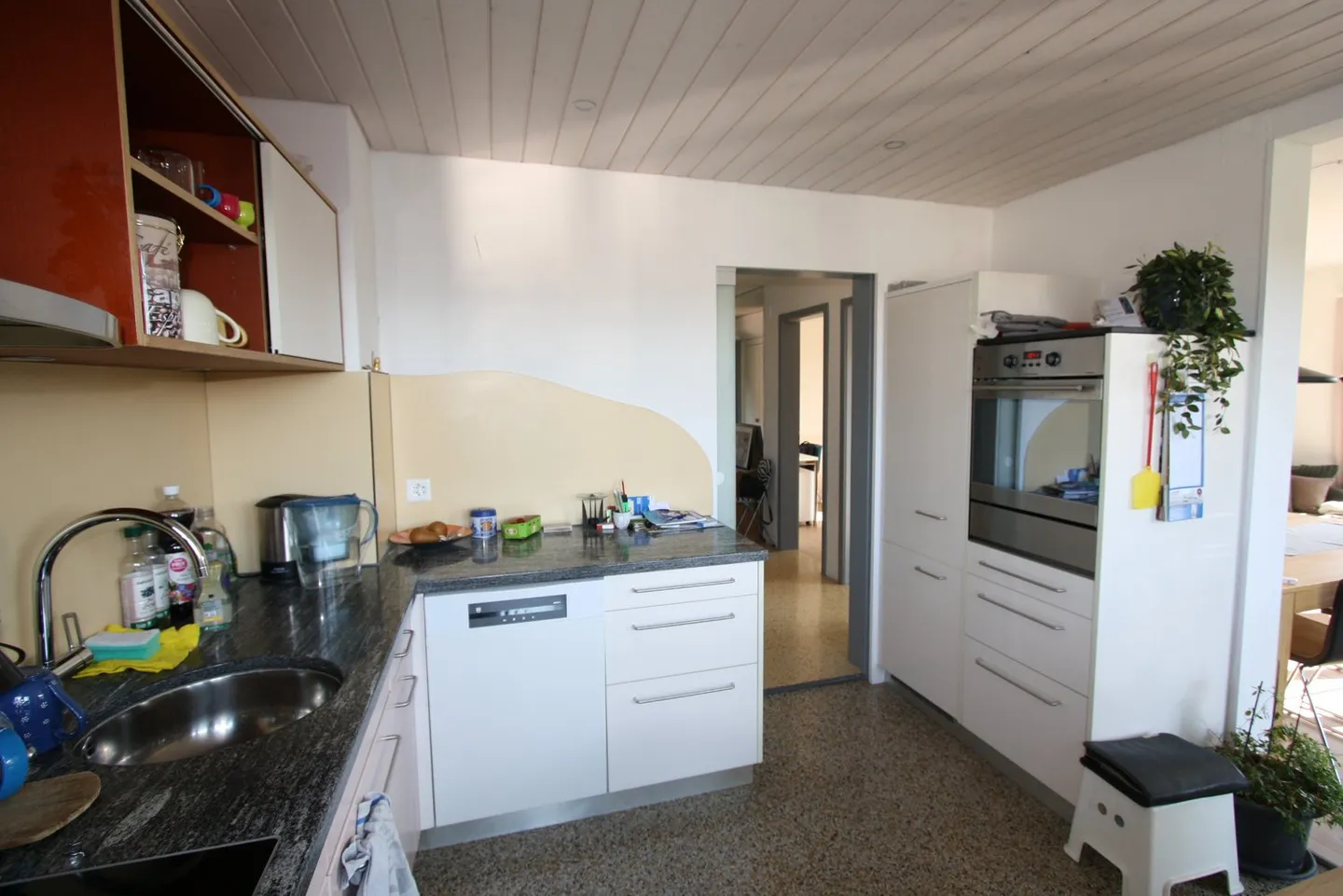 Appartamento affascinante di 4.5 stanze in una posizione tranquilla a Vechigen - Foto 12 di 18