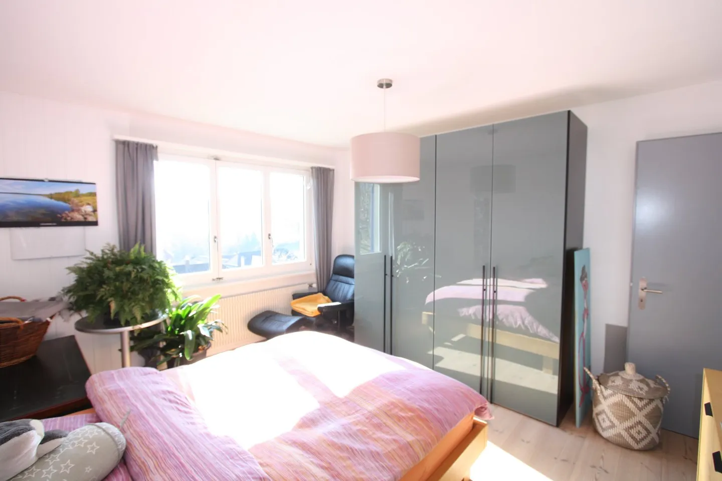 Appartamento affascinante di 4.5 stanze in una posizione tranquilla a Vechigen - Foto 15 di 18