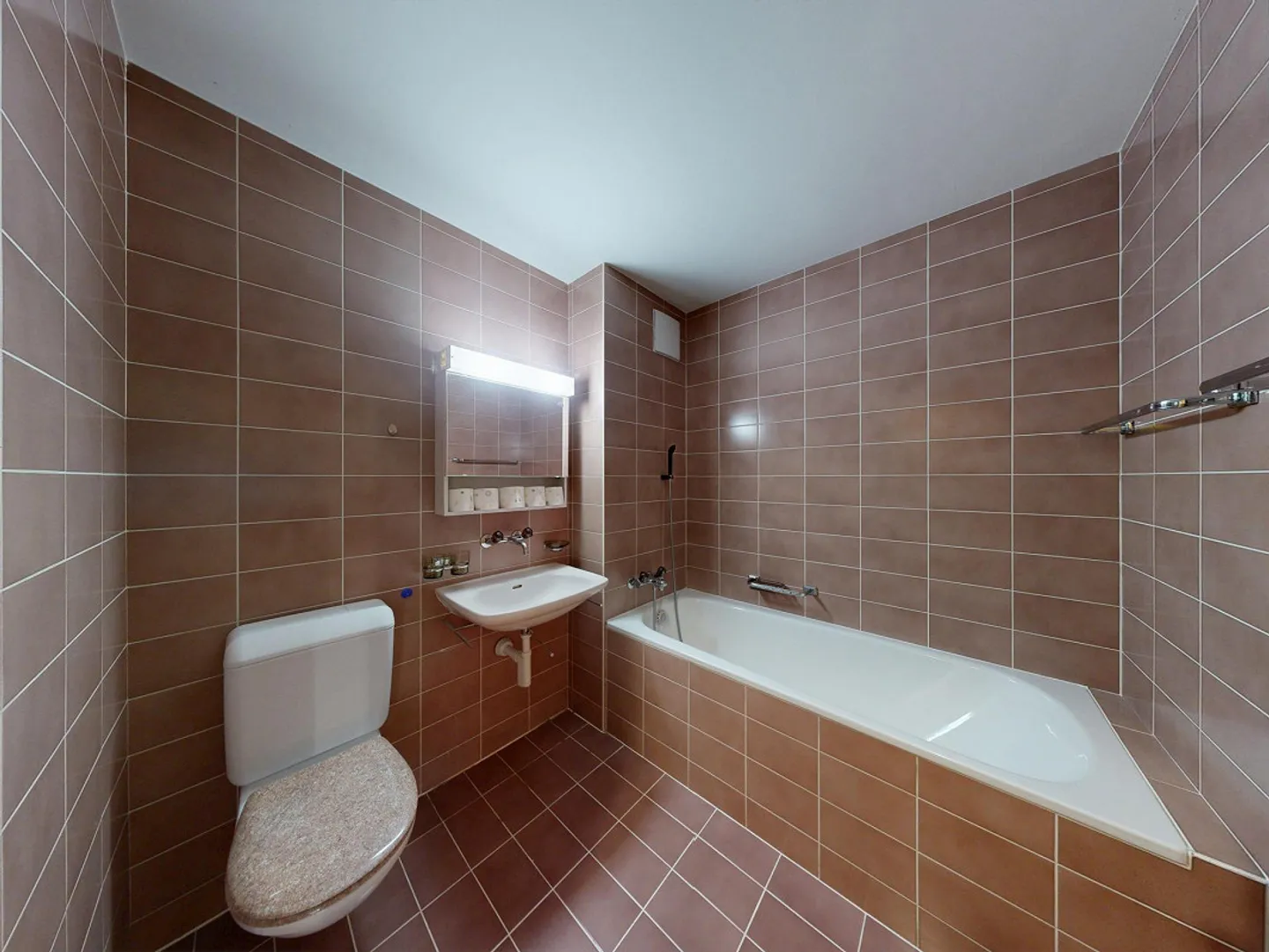 Charmante maison de ville de 5,5 pièces à Laufen - Photo 7 sur 13