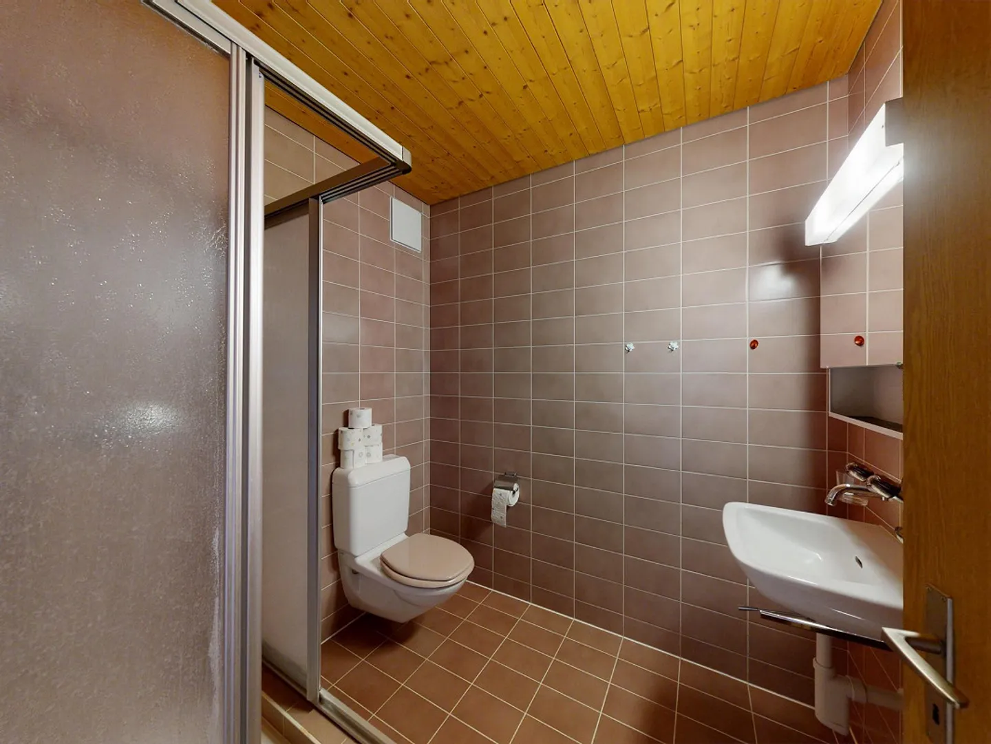 Charmante maison de ville de 5,5 pièces à Laufen - Photo 10 sur 13