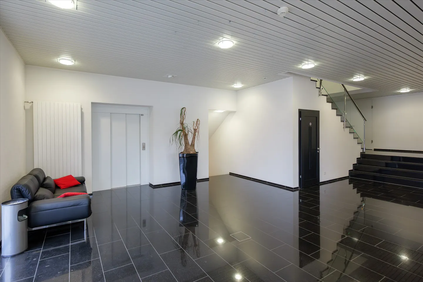 Moderne Büroflächen in Würenlos mit idealer Verkehrsanbindung - Foto 2 di 9