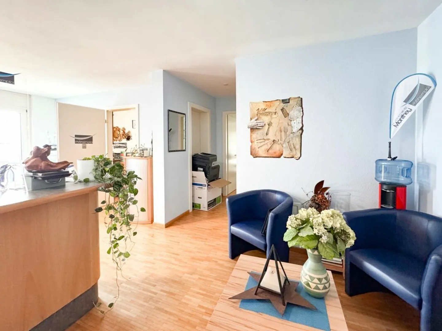 3-room office in downtown. - Photo 3 of 10