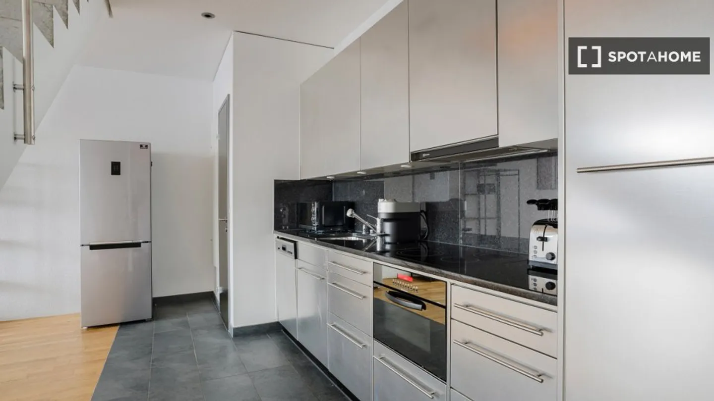 Appartamento in affitto - Foto 6 di 18