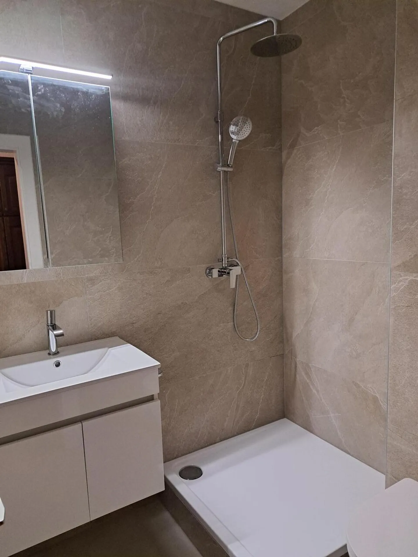 Fribourg / 3.5 pièces entièrement rénové - Photo 5 sur 6