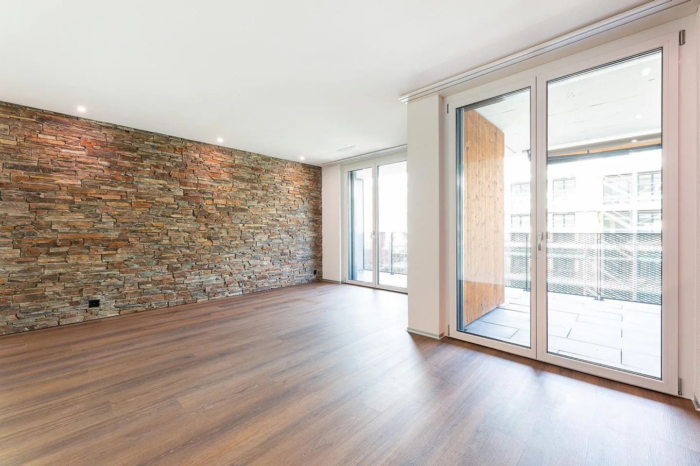 Vivere nel giardino del lago - Foto 4 di 9