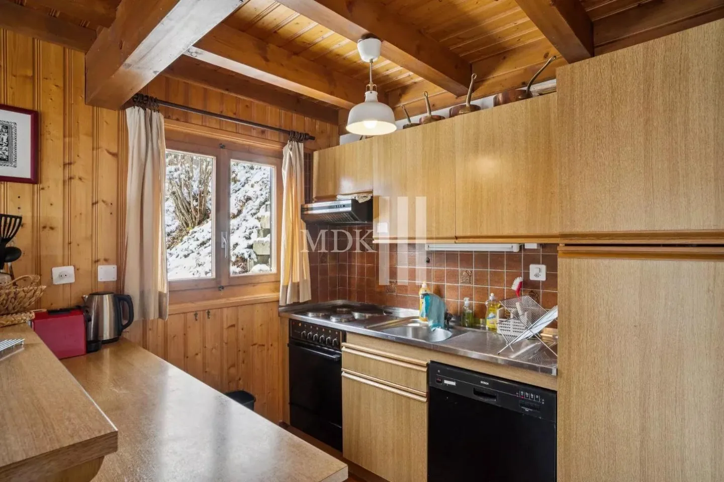 Chalet Incantevole con Vista Montagna - Foto 7 di 13