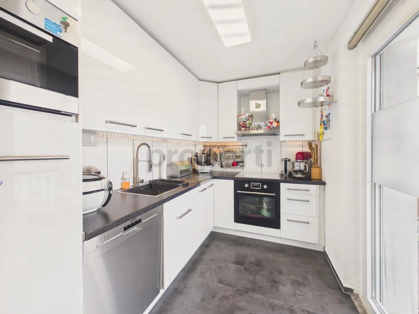 Renovated Family Home in Menziken - Photo 4 of 10