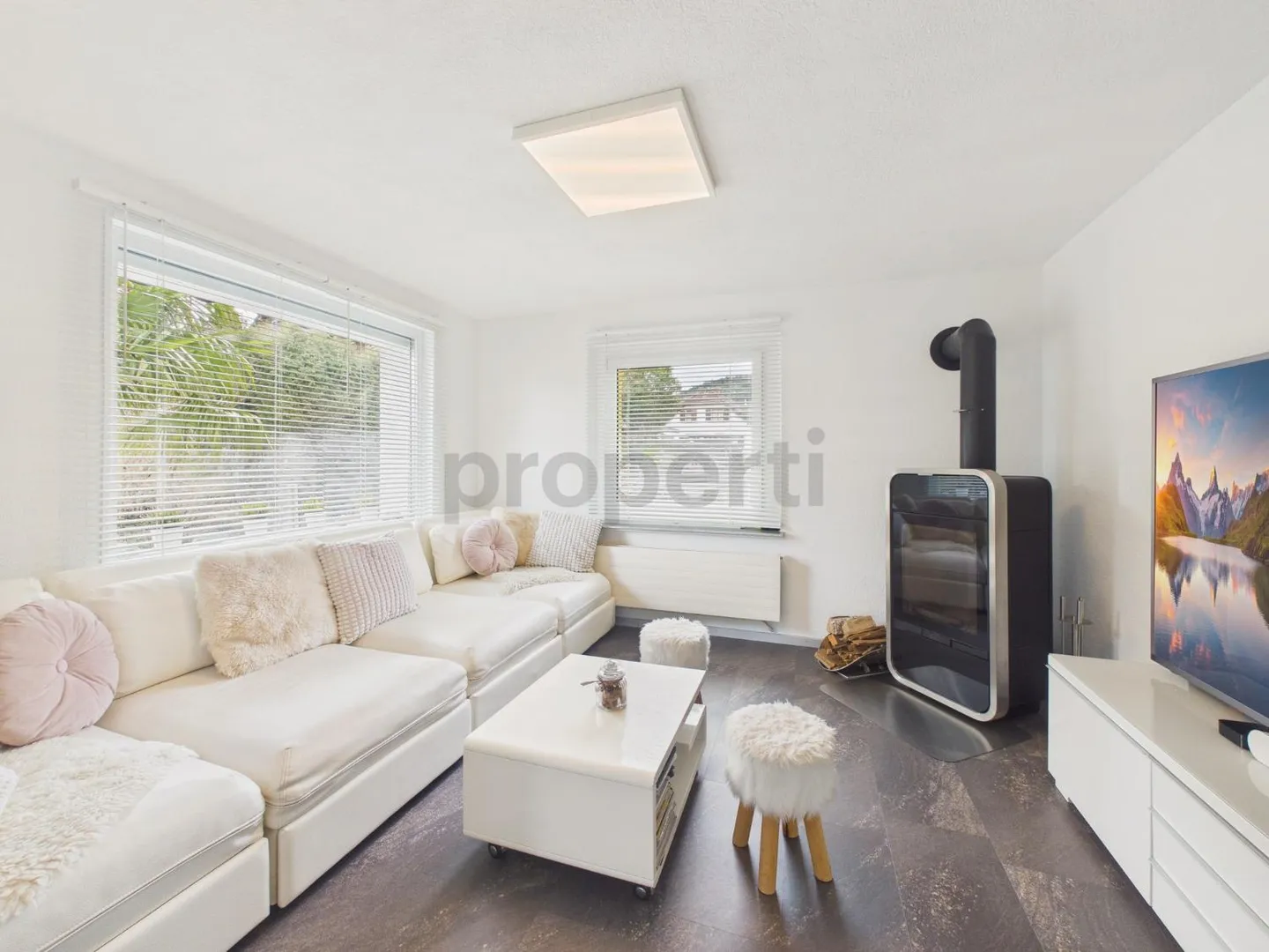 Renovated Family Home in Menziken - Photo 2 of 10